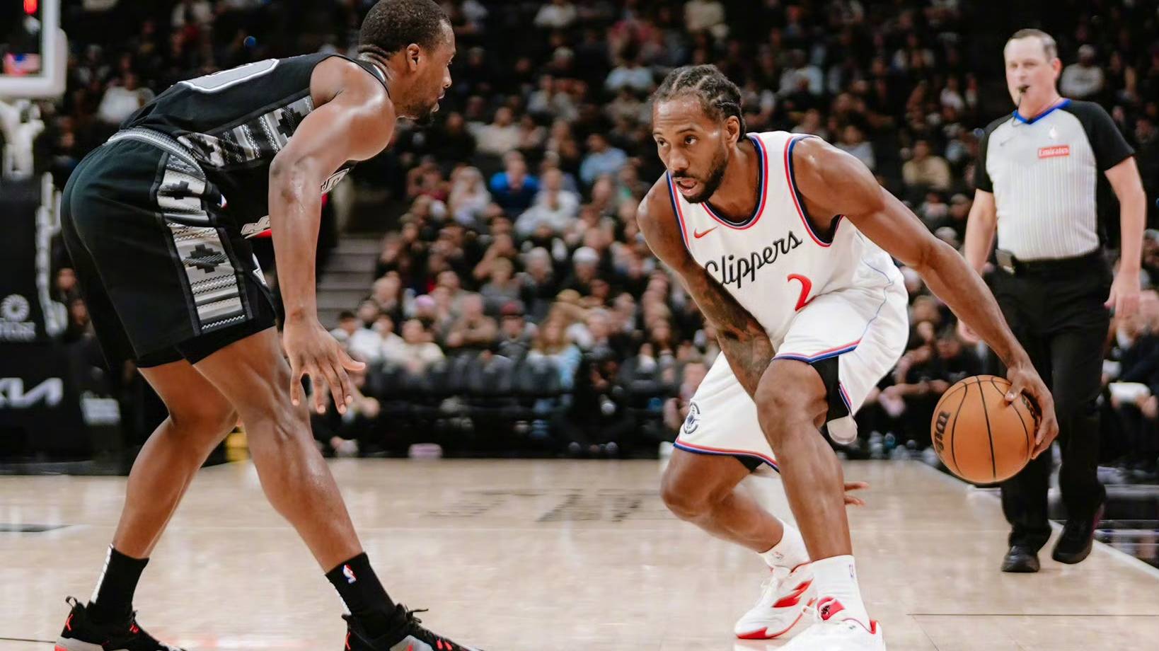 九游娱乐官方-快船被马刺拦在通往胜利的道路上的简单介绍