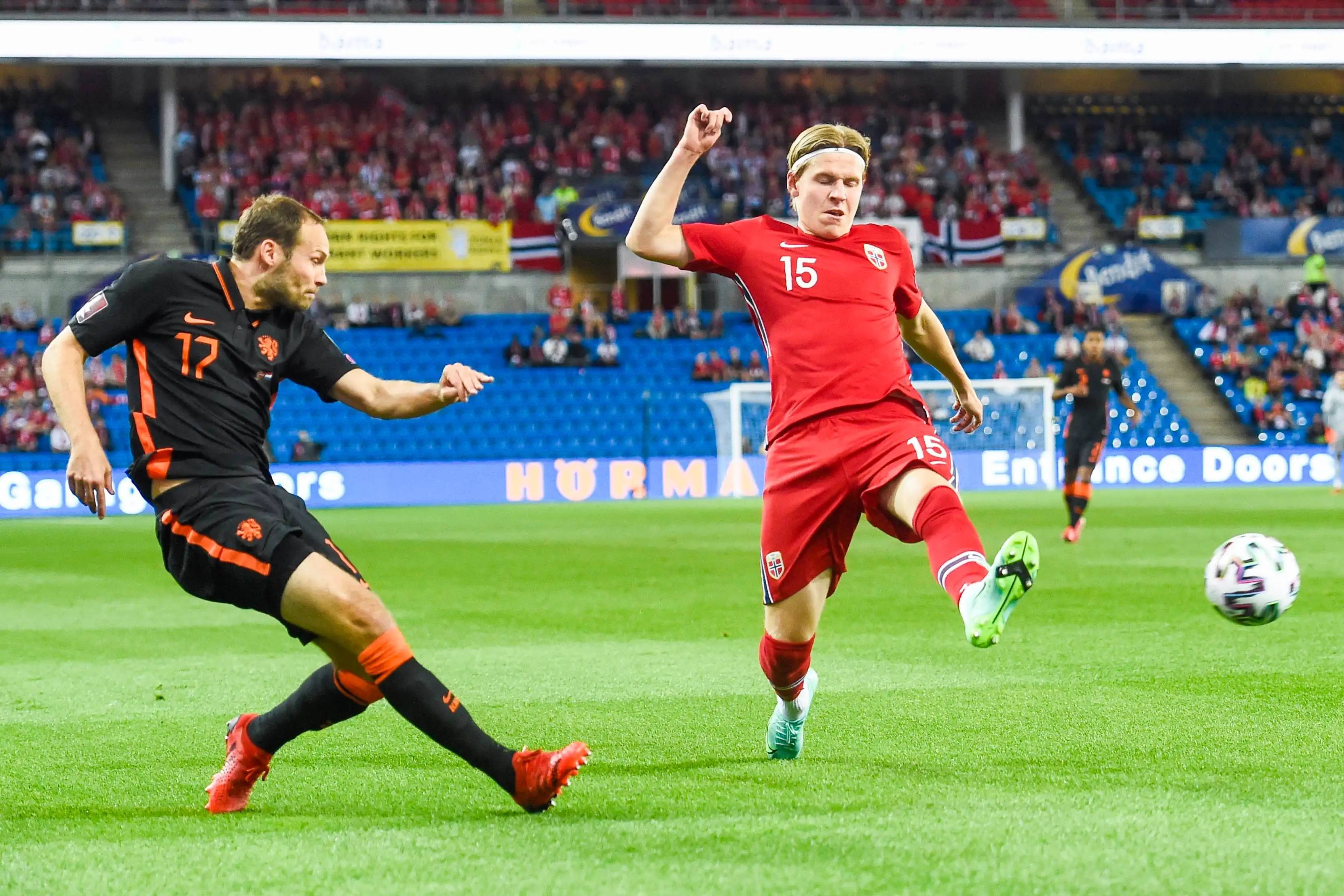 关于瑞典艰难战胜塞尔维亚，小组出线前景乐观的信息