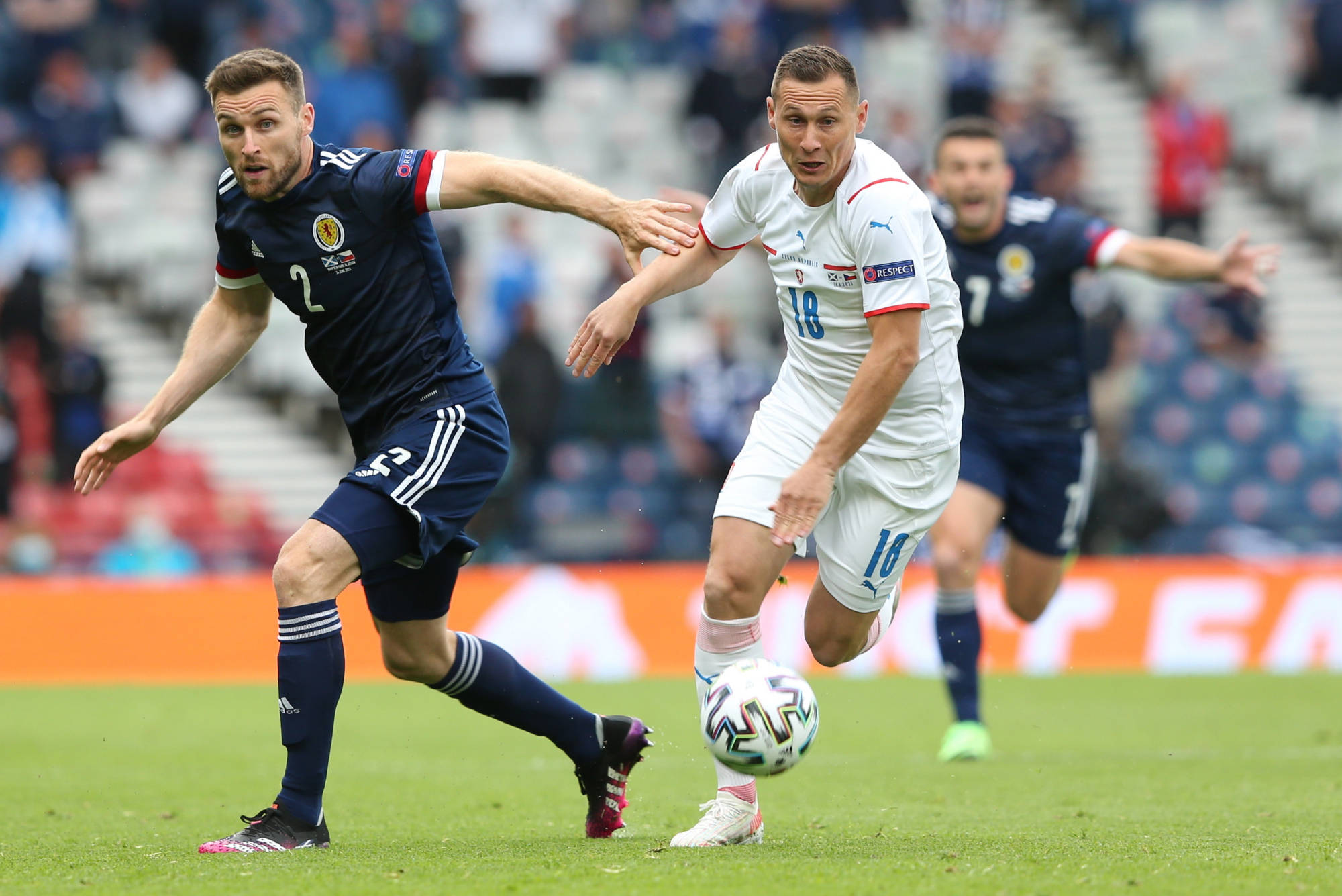 九游体育官方入口-包含北马其顿队绝杀阿尔巴尼亚,小组出线前景看好的词条