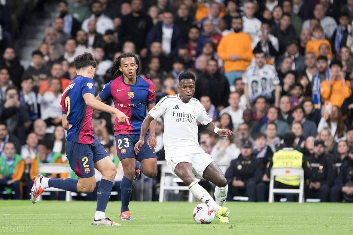 九游娱乐官方网站-马德里德比激战，皇马逆转拜仁夺胜