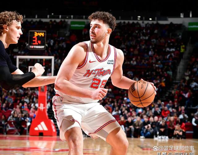 九游体育APP下载-NBA最佳进攻球员揭晓犹他爵士后卫斩获