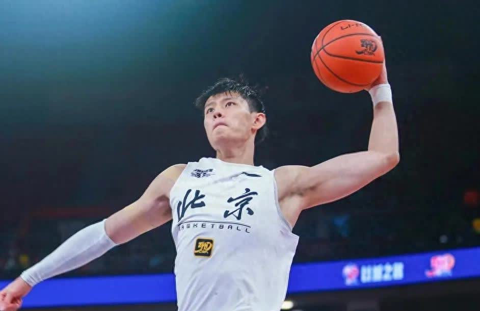 九游体育平台-关于球员的出色发挥带领球队取得胜利，赛场上充满激情！的信息