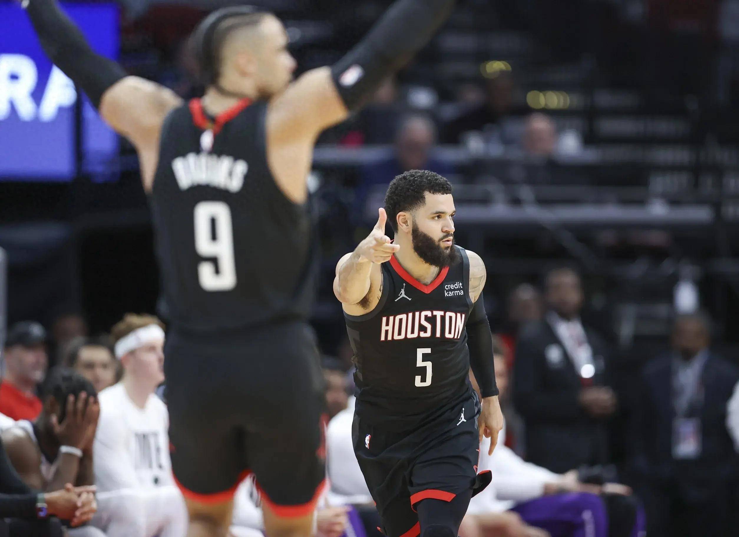 惊险逆转!球队在比赛最后时刻实现逆袭胜利的简单介绍 惊险逆转!球队在比赛最后时刻实现逆袭胜利的简单介绍