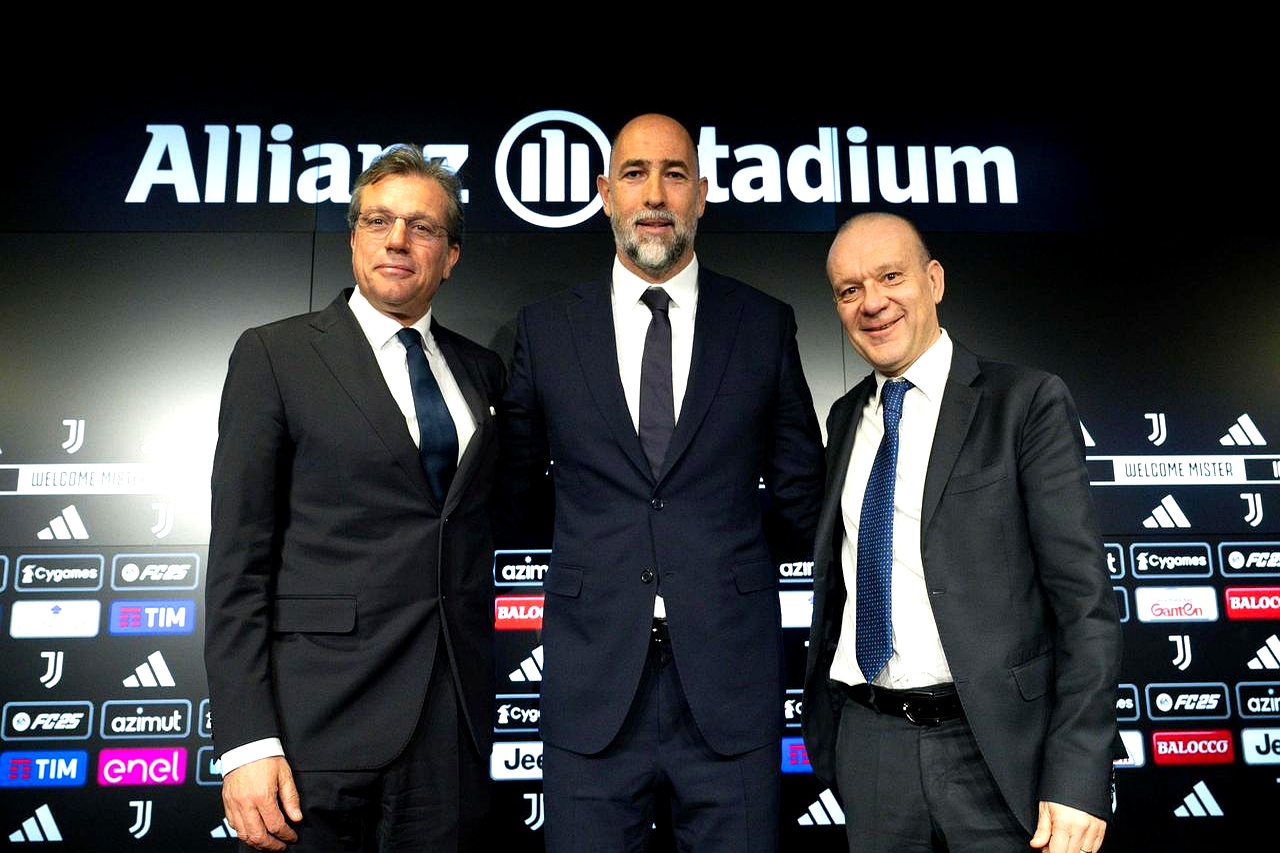 九游娱乐官方-包含尤文图斯主教练制定新战术,备战重要对决的词条