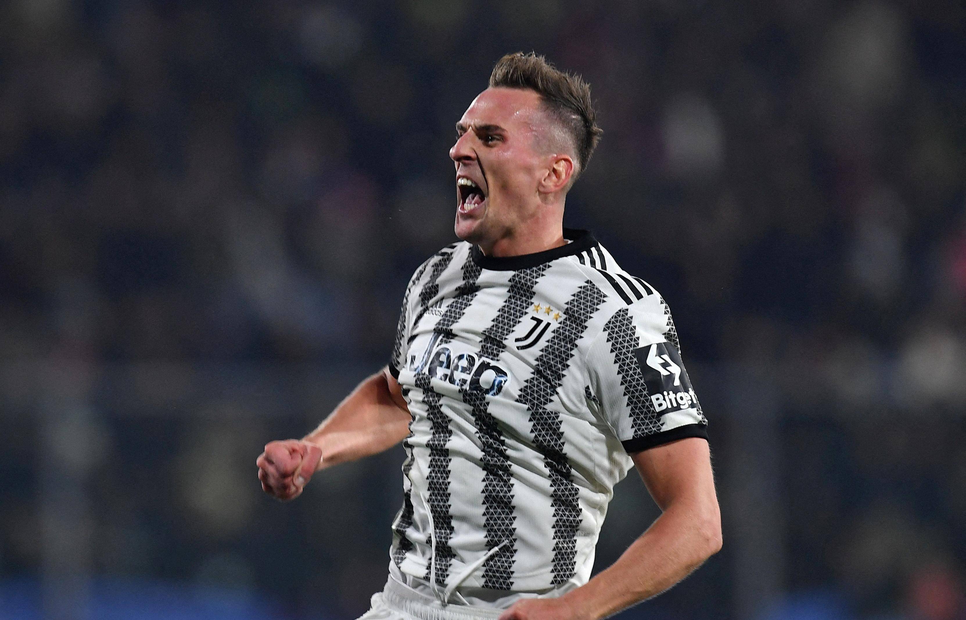 包含尤文图斯主教练制定新战术，备战重要对决的词条