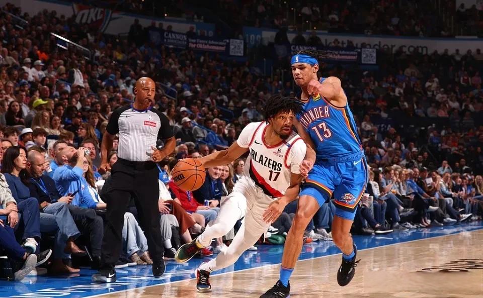 雷霆万钧的比赛场面令人震撼不已的简单介绍