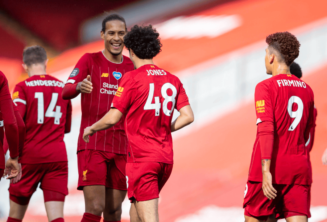 包含利物浦晋级形势大好，全队备战决赛的词条