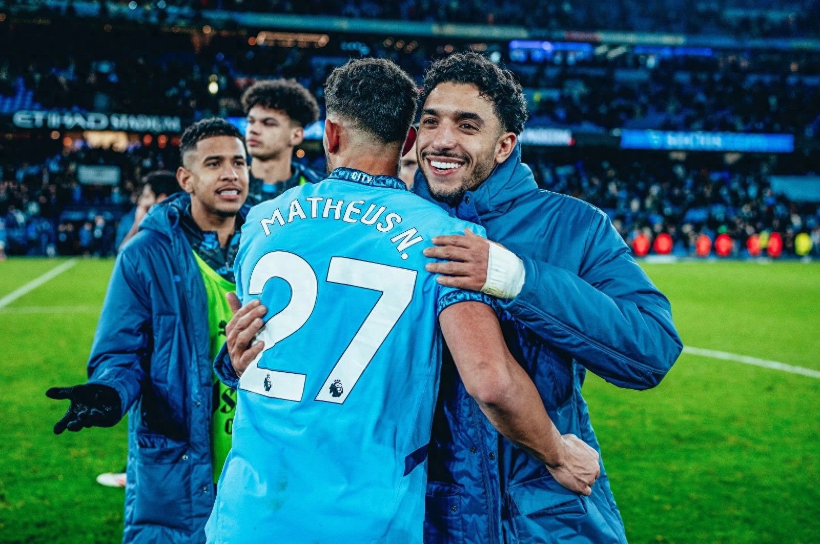 阿贾克斯主场大胜曼城,豪取胜利 阿贾克斯主场大胜曼城,豪取胜利