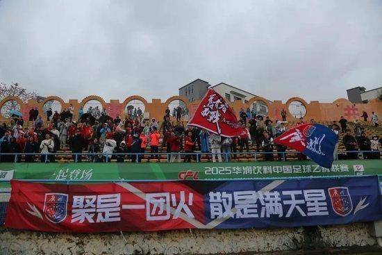 卡尔斯鲁厄风头突起,一举拿下胜利的简单介绍 卡尔斯鲁厄风头突起,一举拿下胜利的简单介绍