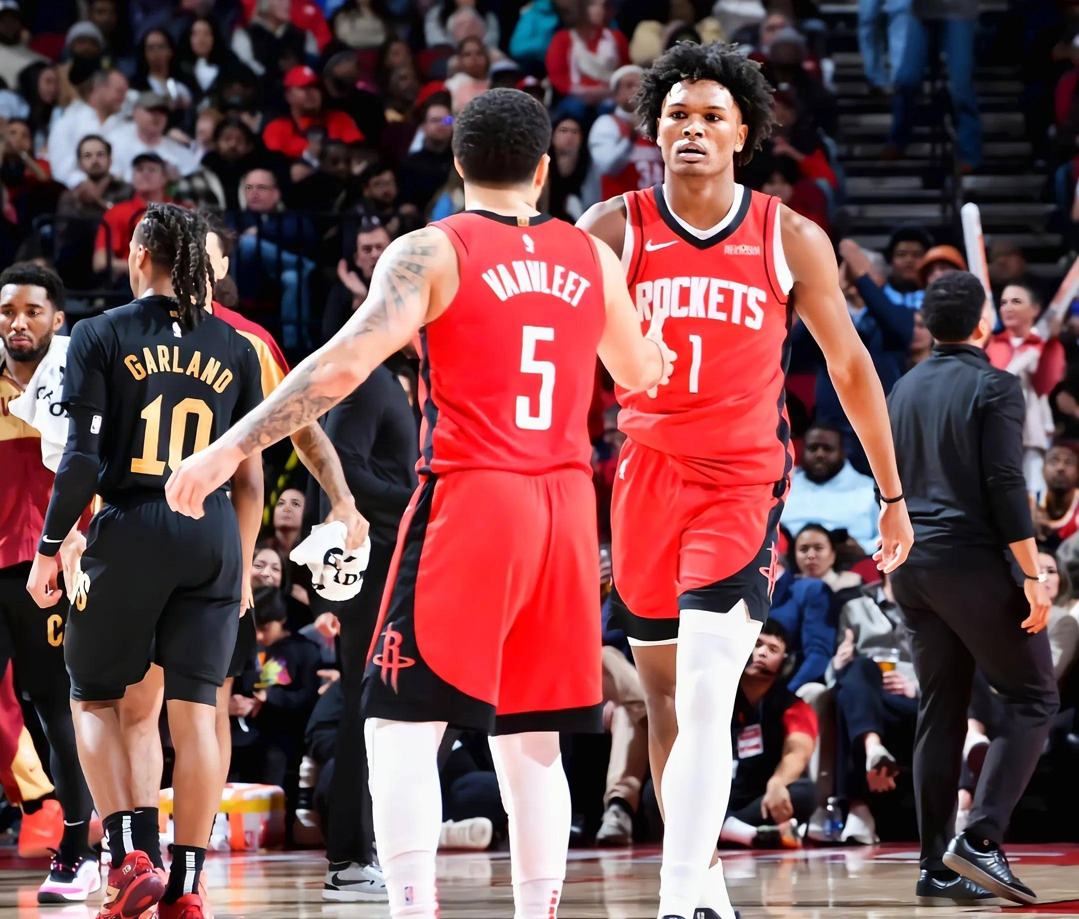 九游娱乐官方-克利夫兰骑士队成功击败快船队