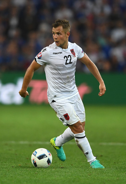 阿尔巴尼亚队力克瑞士,挺进八强 阿尔巴尼亚队力克瑞士,挺进八强