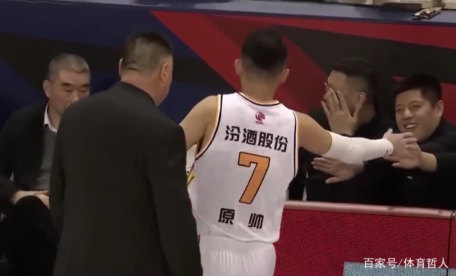 九游娱乐app下载-青海队全队发挥出色，赢得胜利