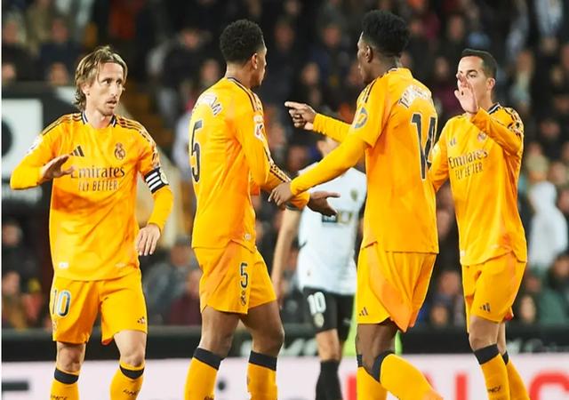 9you娱乐-瓦伦西亚主场击败皇家贝蒂斯,争夺欧洲赛席位