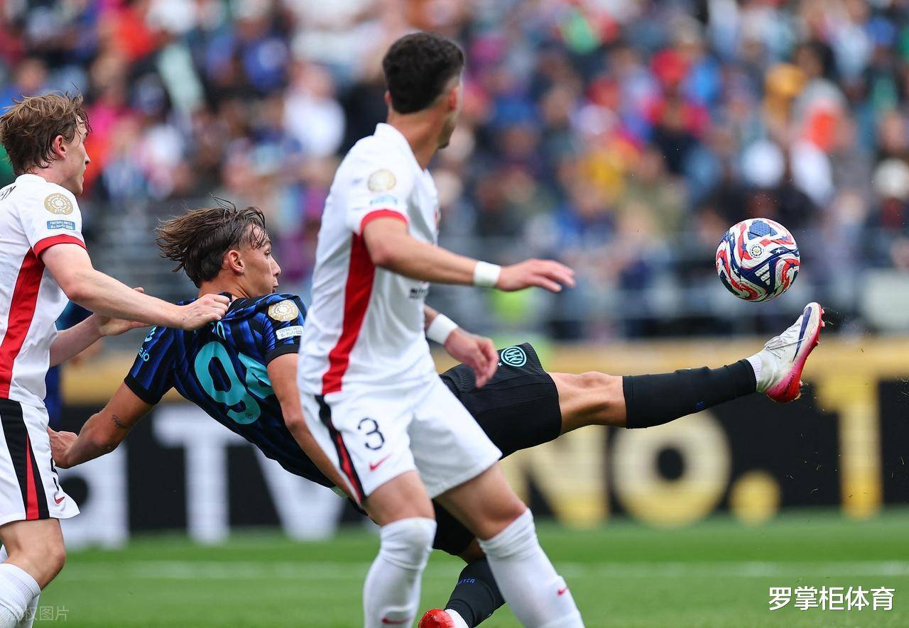 德国队在关键比赛中获得惊险胜利 德国队在关键比赛中获得惊险胜利