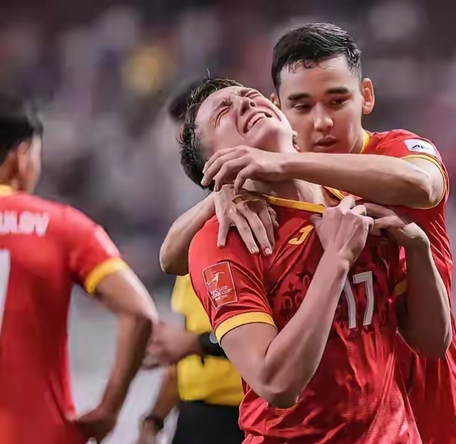 九游官网-包含人队多点开花，主场大胜对手取得胜利的词条