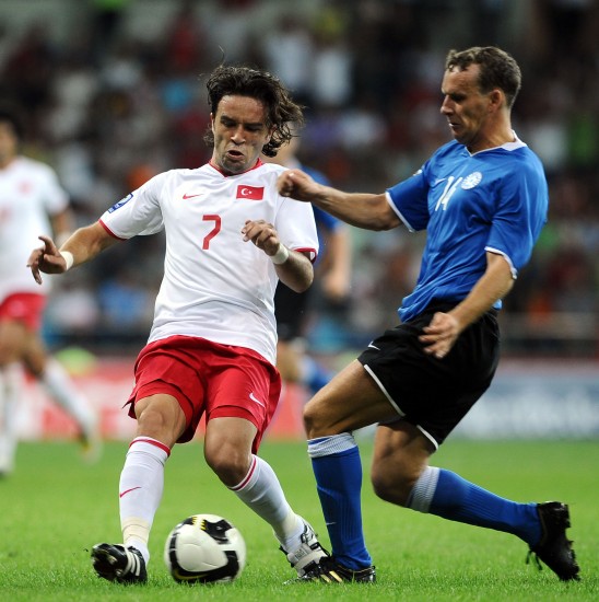 9you娱乐-荷兰主场战胜爱沙尼亚,小组积分领先优势的简单介绍