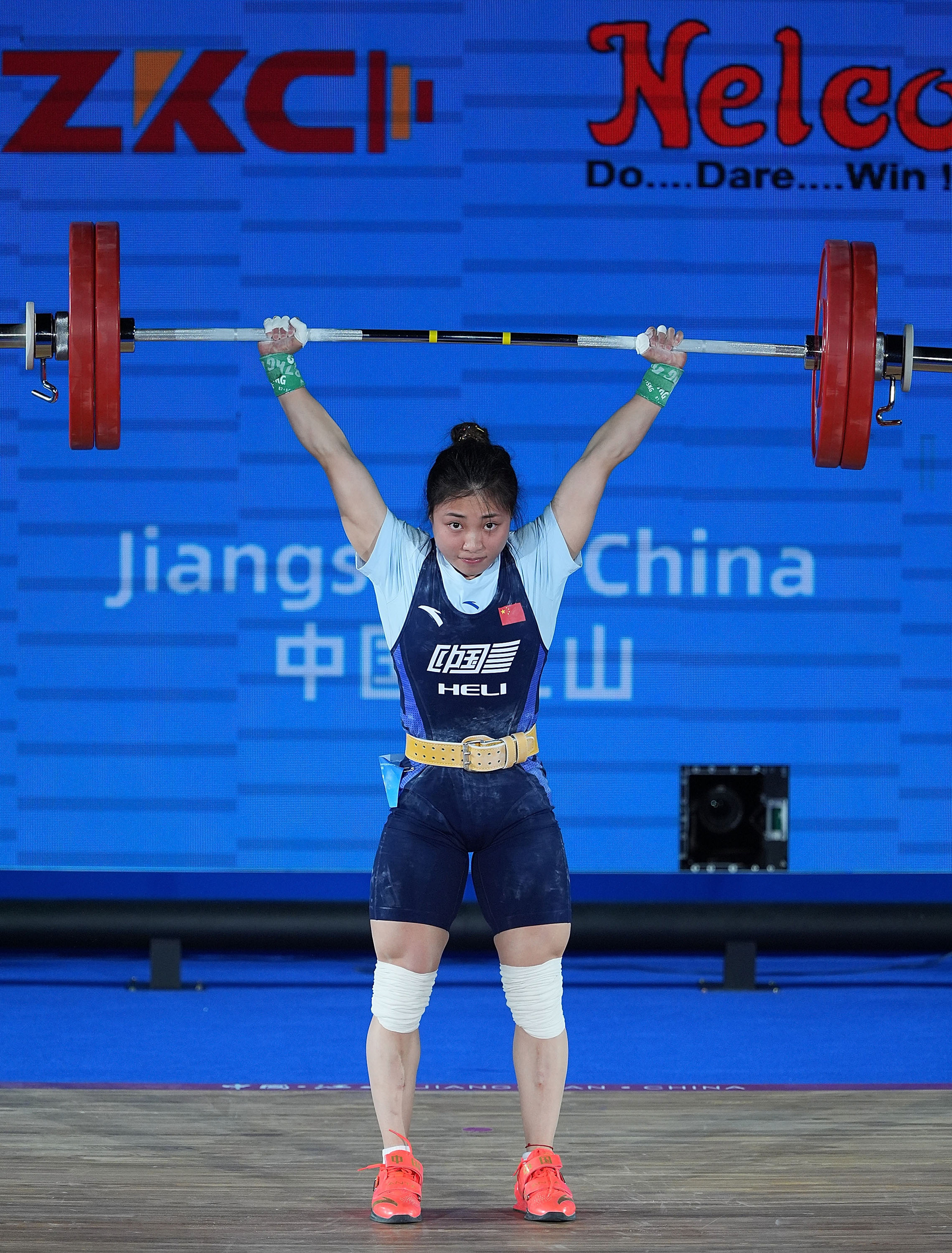 九游APP-举重比赛韩国选手刷新个人最高纪录