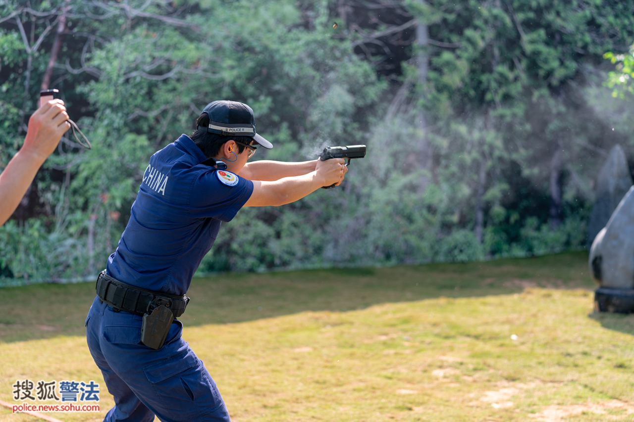 爱沙尼亚射击选手实力强劲，勇夺冠军