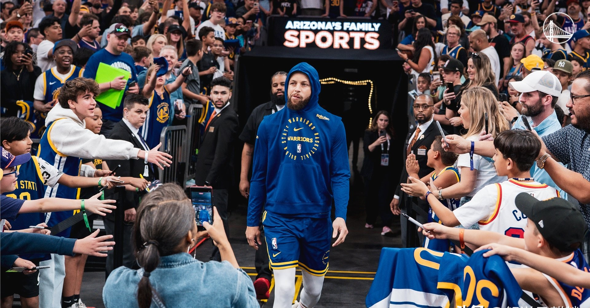 勇士表现亮眼，轻松赢下比赛