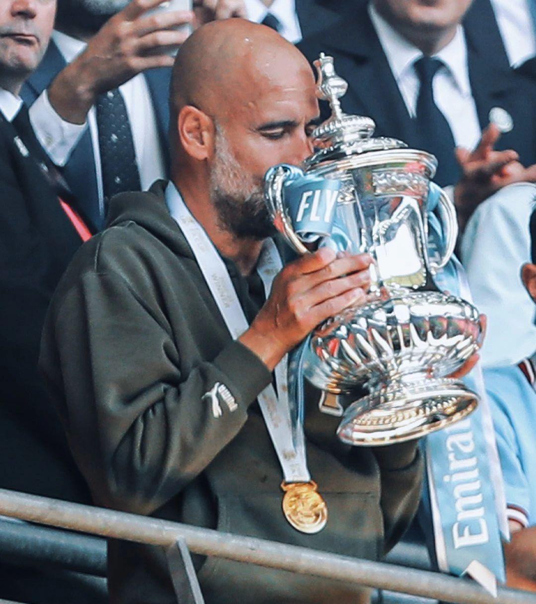 阿曼球队突围成功，挺进四强