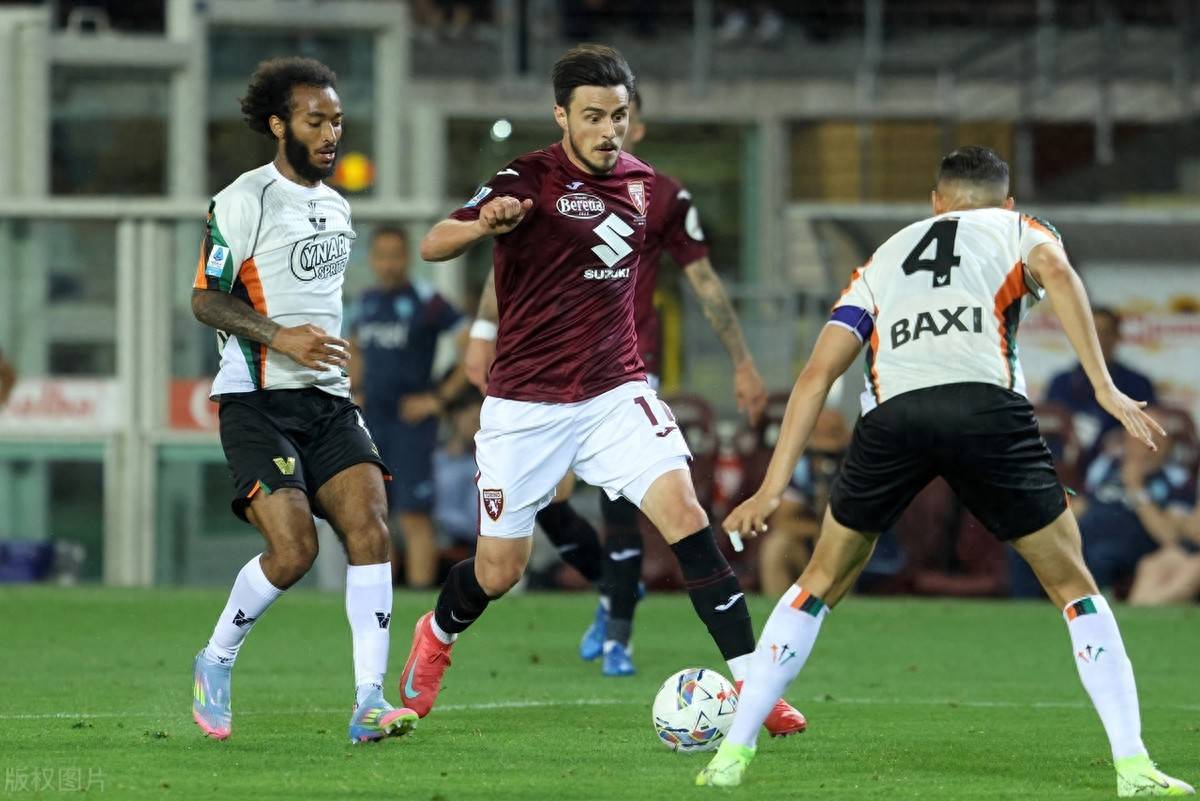 比萨主场大胜都灵，豪取三分