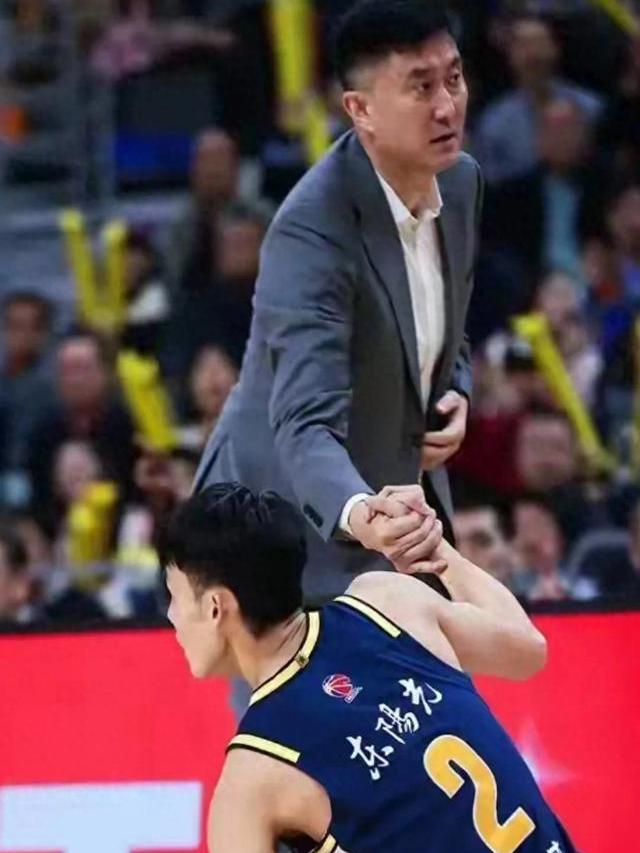 九游娱乐官方网站-比分胶着，胜利之路充满挑战