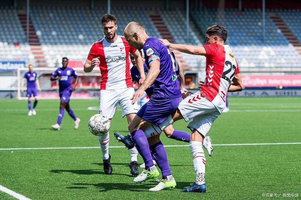 包含乌迪内斯主场惨败，保级前景堪忧的词条