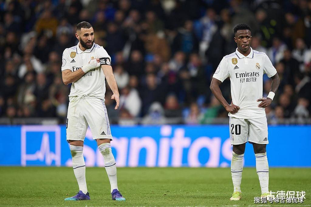 包含南特客场逼平里昂,稳固积分榜位置的词条 包含南特客场逼平里昂,稳固积分榜位置的词条