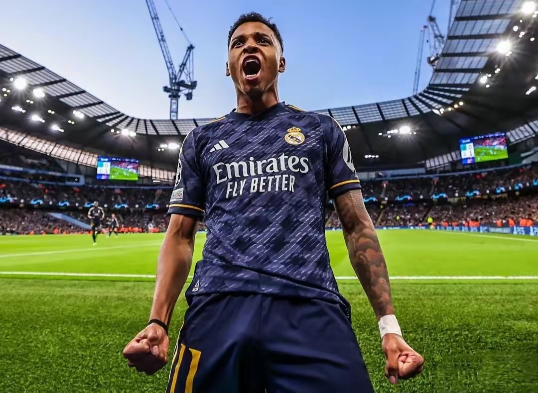 九游官网-皇马凭借两记点球逆转曼城，晋级欧冠四强。