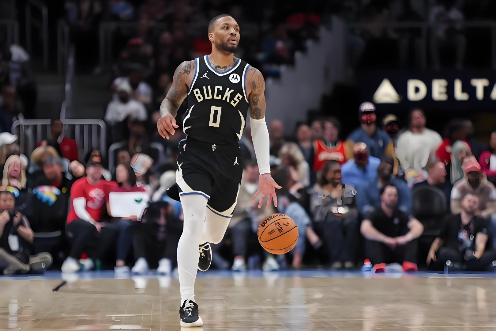 雄鹿大胜黄蜂,保持出色战绩 雄鹿大胜黄蜂,保持出色战绩