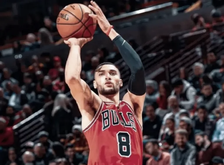 九游中国-包含猛龙力克黄蜂，西亚卡姆高效砍下25分的词条