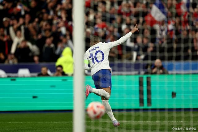 多特蒙德遭遇门兴格拉德巴赫绝杀，无缘三分！的简单介绍