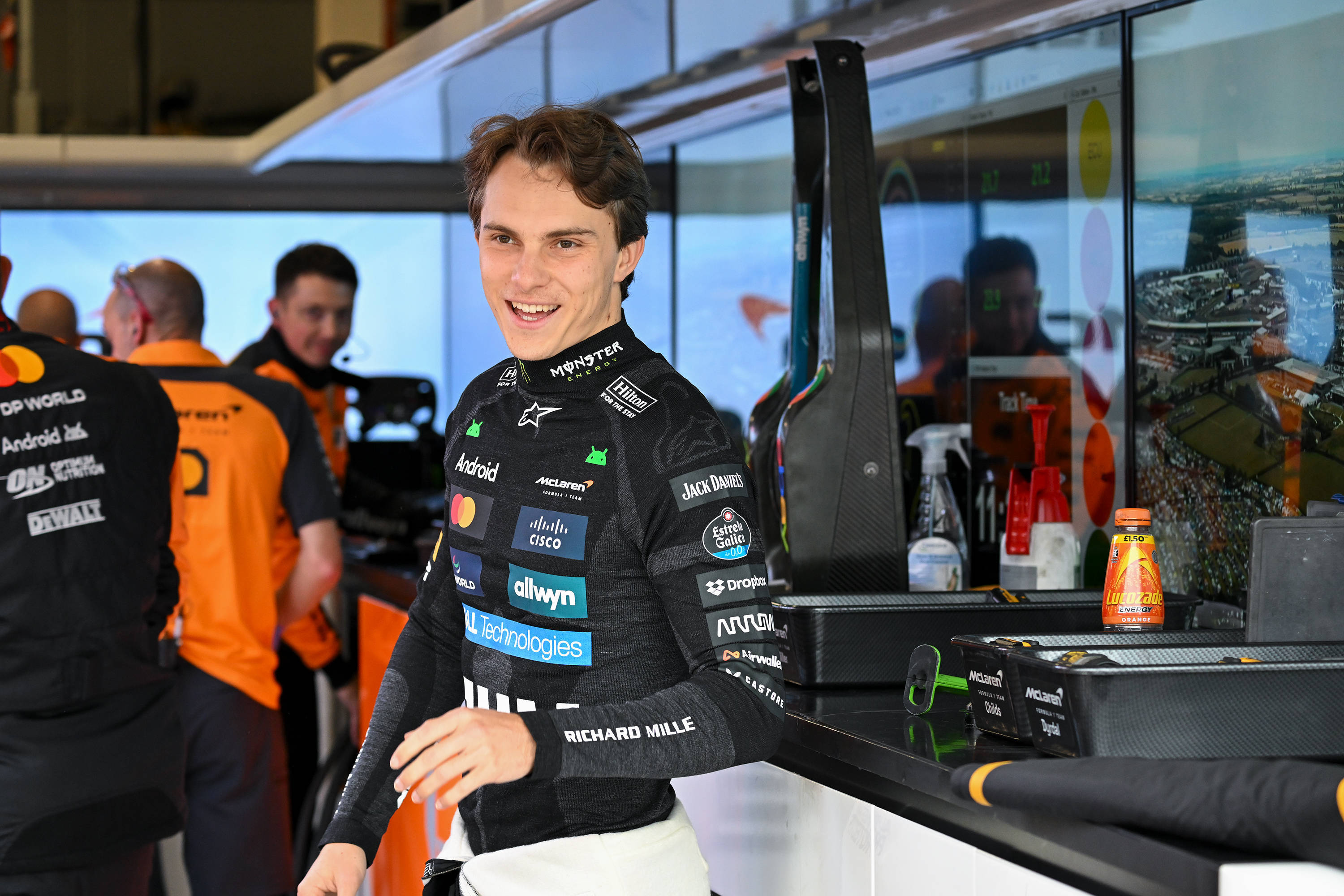 九游体育-关于索伯车队逆转迈凯伦,汉密尔顿统治全场的信息