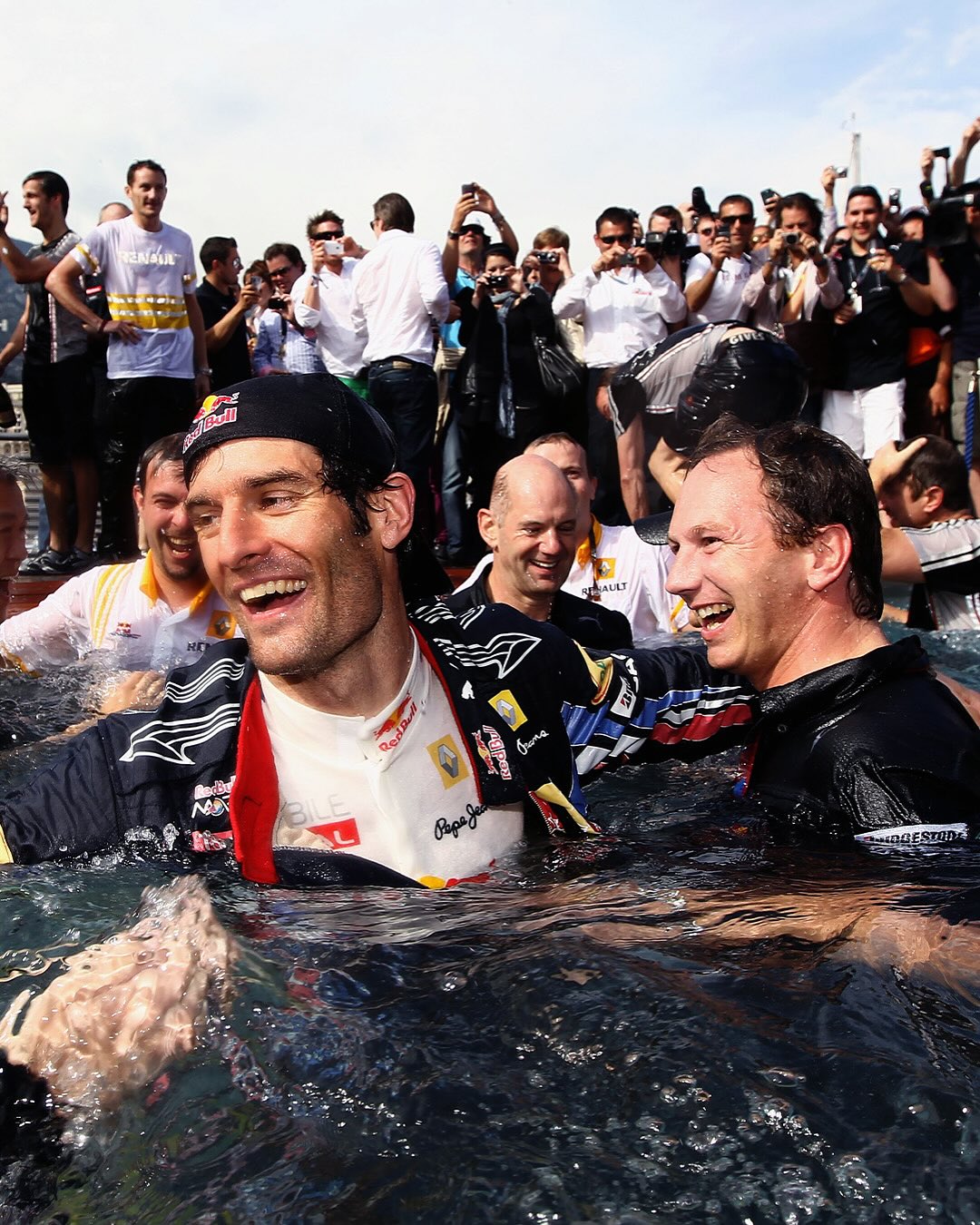 雷诺车队逆转红牛车队,阿隆索扛起全队的简单介绍 雷诺车队逆转红牛车队,阿隆索扛起全队的简单介绍