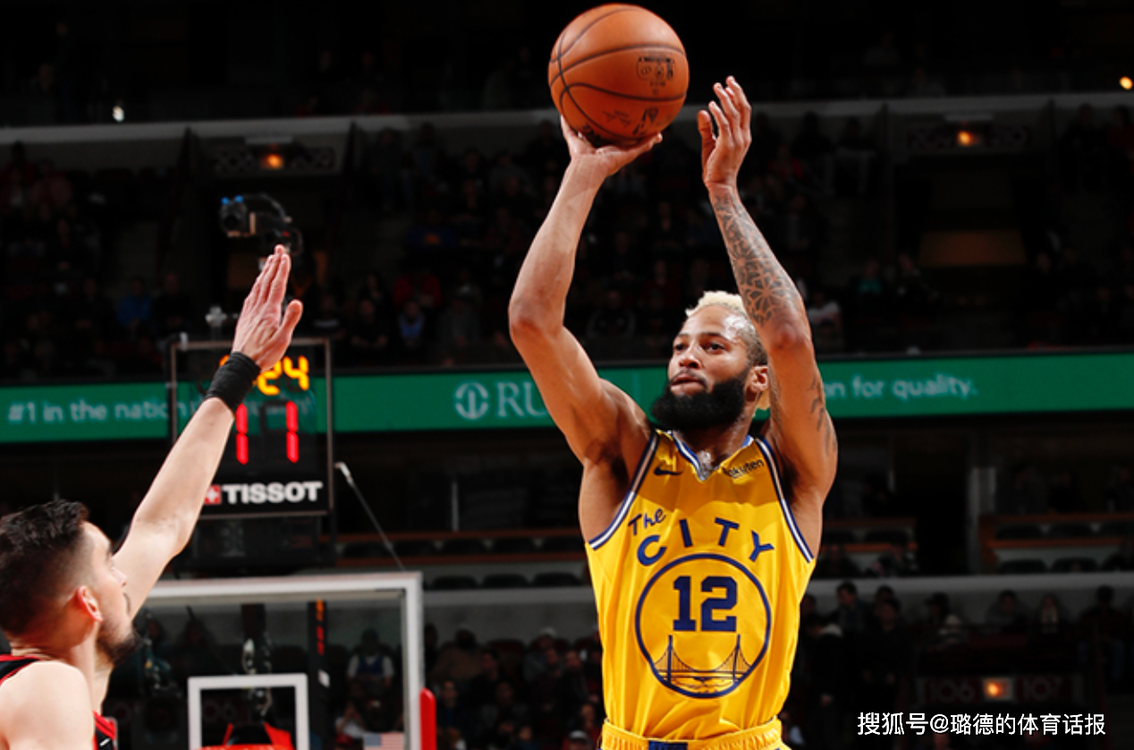 包含红牛二队轻取索伯车队，拉塞尔关键制胜的词条